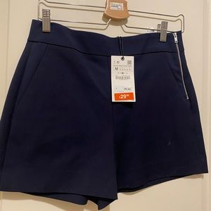 High-waisted mini short !